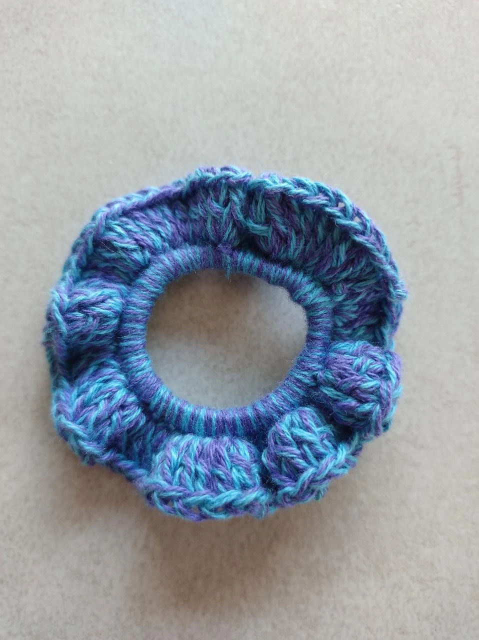 Hair tie small scrunchies crocheted various colors – photo 3